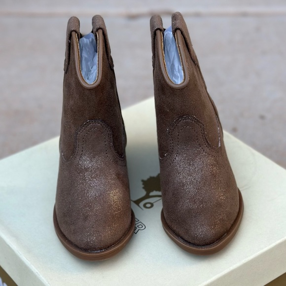Tucker&Tate Boots/Booties - Tan Sparkle Sz8 - Picture 3 of 5